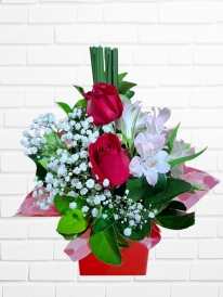 Arranjo mimo de rosas