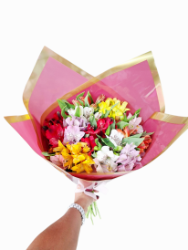 Buquê misto de alstroemeria
